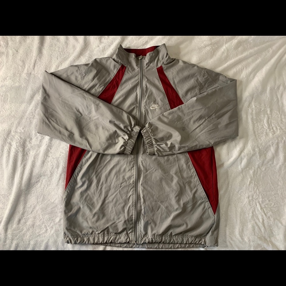 Nike vintage windbreaker ⚡️